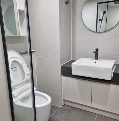 Апартаменты Namsan&city View House Near Ddp Сеул